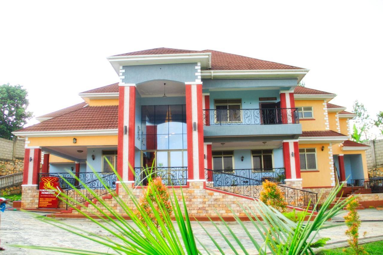 Fort Heights Homestay Fort Portal Esterno foto